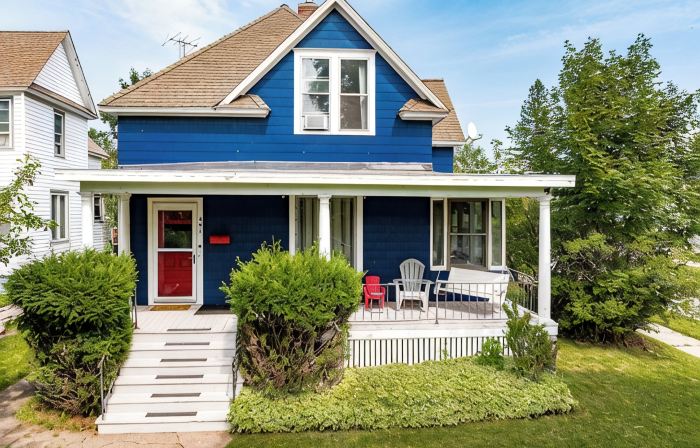 Kid-Friendly, Family Homebase Only 2 Blocks to Lake Superior - Dine Hike Explore