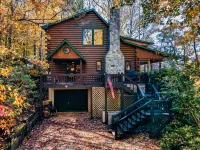 Blue Ridge Luxury Cabin - Views, Hot Tub & Firepit - 3-Star
