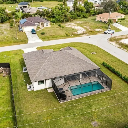 The Salty Cape -Newly Constructed Private Pool Home
