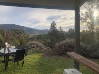 Hilltop Hideaway, Firepit, Starry Nights & Privacy - บ้านพักหลังเล็ก