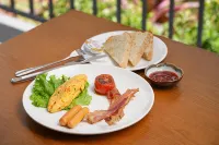The Pine Mansion - breakfast