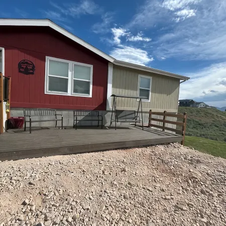 8 Bedroom, 4 Bath, 15 Beds, 4K square feet of space