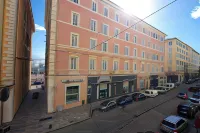 Hôtel Napoléon - parking