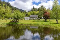 Mt Rainier,BestHome to Stay!4Bedroom_2Bath_Sleeps10,AC,Hot Tub,Car,RV Parking, - 4-Star