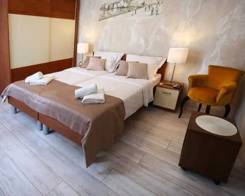 Luxury Lidija Rooms Hotels near Lora
