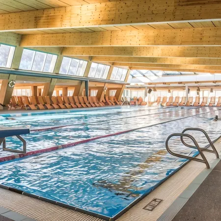 Traum-ferienwohnung mit Dachterrasse & Tollem Ausblick, Cron4 Schwimmbad & Sauna
