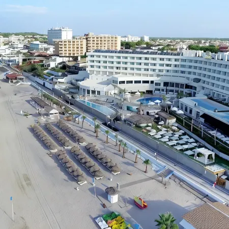 On Hotels Oceanfront Adults Designed