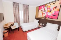 Brits Hotel Pangkalan Bun Hotels in 