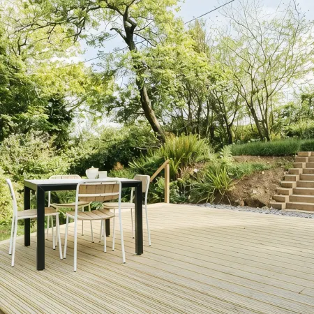 Contemporary Cottage Retreat in Secluded Valley Near Sea. Sleeps 8