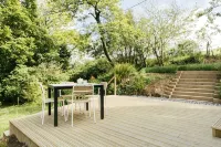Contemporary Cottage Retreat in Secluded Valley Near Sea. Sleeps 8 - Balkon