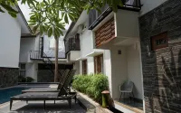 Bedjo Homestay - piscina