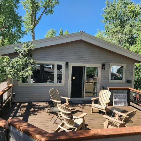 Newly Remodeled Old Town/2 King Suites/Pet Friendly/Deck/Grill/EV/Carport