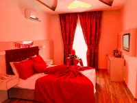 Avesis Hotel - parking