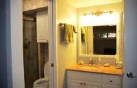 Fabulous Beachfront Property - Ground Floor Corner Unit Steps to the Beach! - 3 Sao