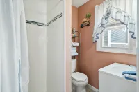 Beach house 2 blocks from the board walk, parking, beach towels and badges - 3 stjerner
