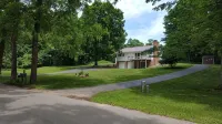 Newly Renovated in 2017/2018! Large 2 Acre Lot. Lots of Parking! Has AC! - 2-Star