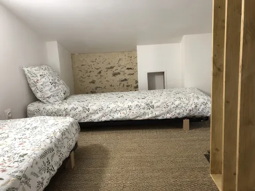 Gîte de Vacances La Charmille - Côté Cour - Lejligheder