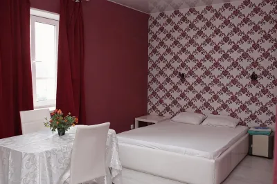Royal Plaza (Роял Плаза) Отели в г. 