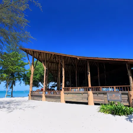 Baan Ploy Sea