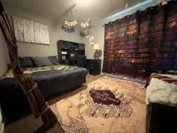 Welcome to Molly’s Place! 3-bedroom waterfront townhome in Mandan Hotels in Mandan