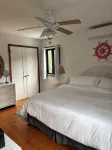 Warm, Inviting Beachhouse with Spa in Great Location of Gorgeous Montauk! - 4-Star