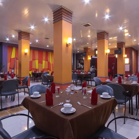 Grand Sari Hotel