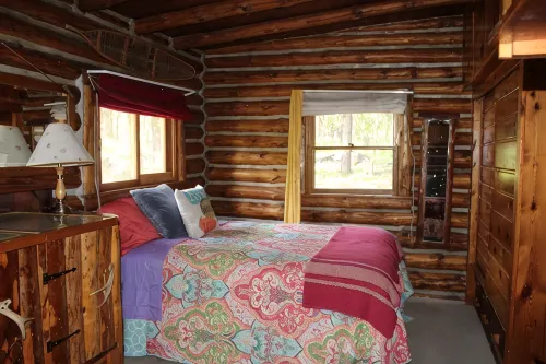 Storybook Cottage in the Heart of the Big Horn Mountains - Homestays