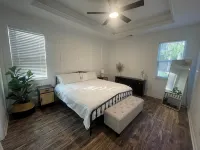 1/2 Acre Fenced In Private Oasis - Wifi