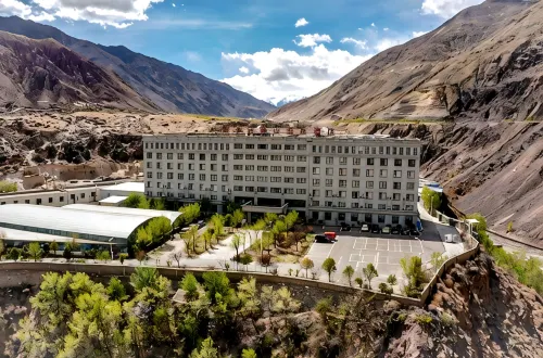 Duola Shenshan Hot Spring Hotel - balneario