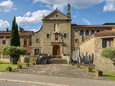 Hotel & SPA Monasterio de Boltana Monumento