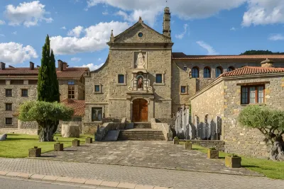 Hotel & SPA Monasterio de Boltana Monumento のホテル