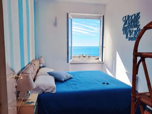 Charming Sea View Apartment for Families, with Sky tv - オーシャンビュー