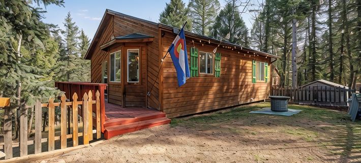 Cabin Near Wolf and Wildlife Hotels in Teller County