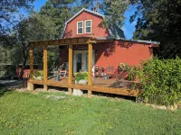The Barn at Toad Hill. Pet friendly, close to Smokies, Airport. Brand new! - 4-Star