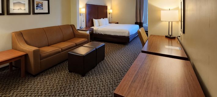 Comfort Inn & Suites Mount Pocono Hotels in Monroe County