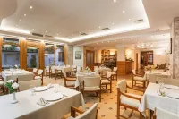 Geneva Hotel - 4-Star