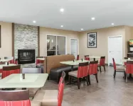Comfort Suites Terre Haute University Area - sarapan