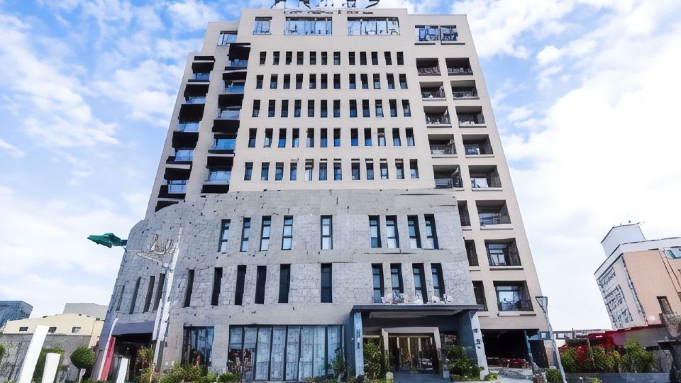 Euphoria Hotel