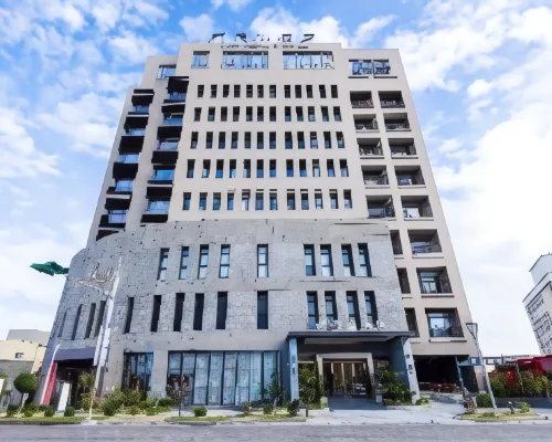 Euphoria Hotel Hotels near Lukang
