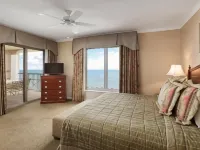 Royale Palms Condominiums