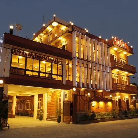 Inle Apex Hotel Отели рядом с достопримечательностью «Монастырь Шве-Ян-Пяй»