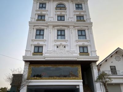 Royal Hotel 2 Mong Cai