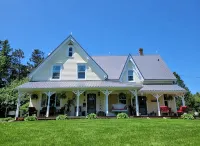 Clinton Pond Bed and Breakfast