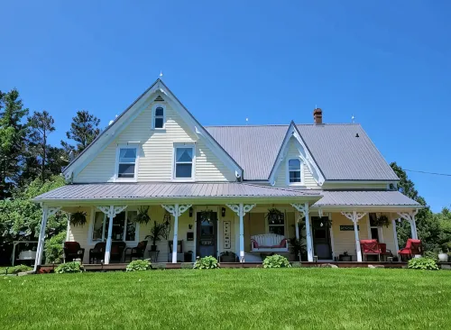 Clinton Pond Bed and Breakfast