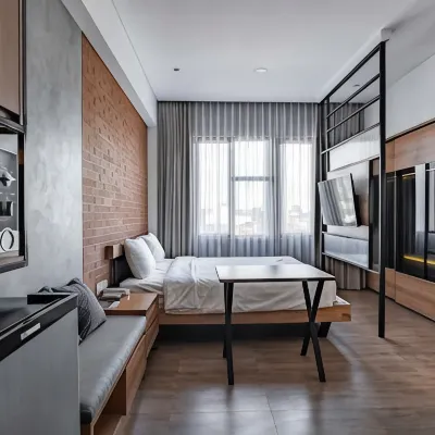 Loa Living Solo Baru Hotels near The Park Solo