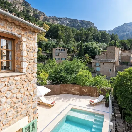 SA Volta de CA NóLIVER Deia Villa with New Pool & Sea and Mountain Views Hotels in Deia