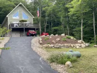 Charming, cozy, rustic Chalet.. Hollywood Hills, OLD FORGE, NY