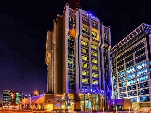 Al Sondos Suites by le Meridien - 2-Star