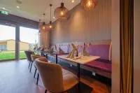 Voya Hotel - 朝食