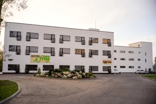 Princess Frog Hotel - 駐車場